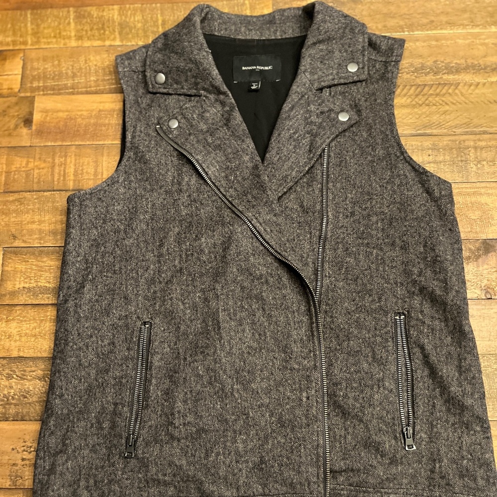 Banana Republic Gray Vest Size Large